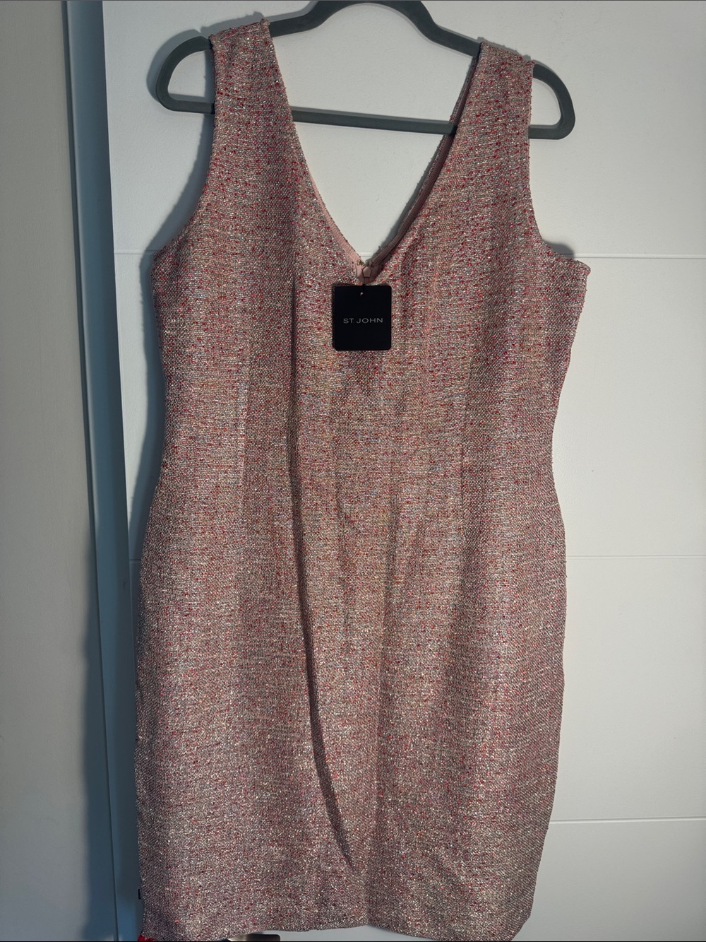 St. John Pink Tweed V-Neck Sheath Dress with Multitone Weave